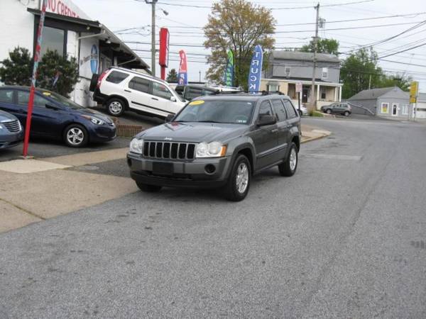 2007 Jeep Grand Cherokee Laredo 4WD - Closeout Deal! for sale in Prospect Park, NJ – photo 2