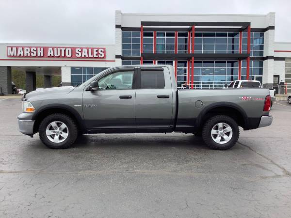 Nice! 2010 Dodge Ram 1500 SLT! 4x4! Crew Cab! Great Price! - cars & for sale in Ortonville, OH – photo 2