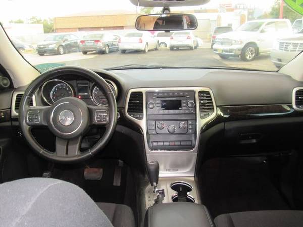 2012 Jeep Grand Cherokee - Financing Available! - cars & trucks - by... for sale in Colorado Springs, CO – photo 17