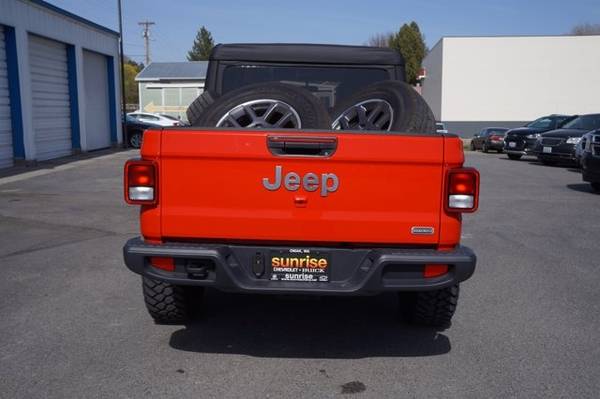 2020 Jeep Gladiator OVERLAND - - by dealer - vehicle for sale in Portland, OR – photo 7