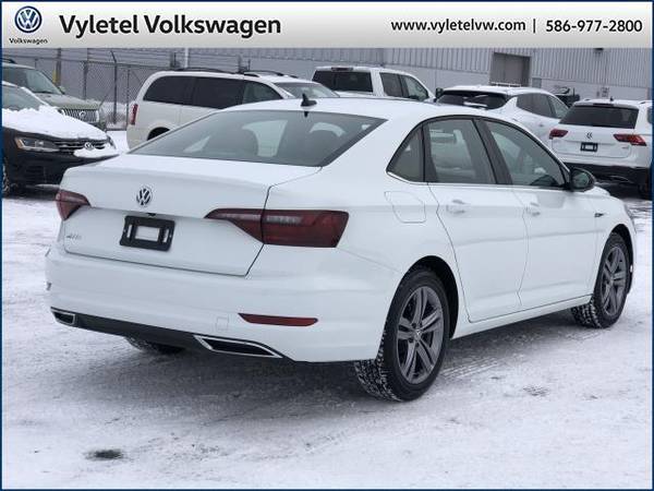 2020 Volkswagen Jetta sedan R-Line Auto w/ULEV - Volkswagen Pure for sale in Sterling Heights, MI – photo 3