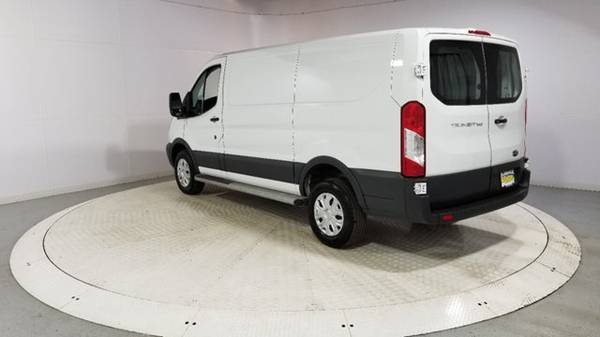 2018 Ford Transit Van T-250 130 Low Rf 9000 GVWR Swing-Out RH Dr for sale in Jersey City, NJ – photo 3