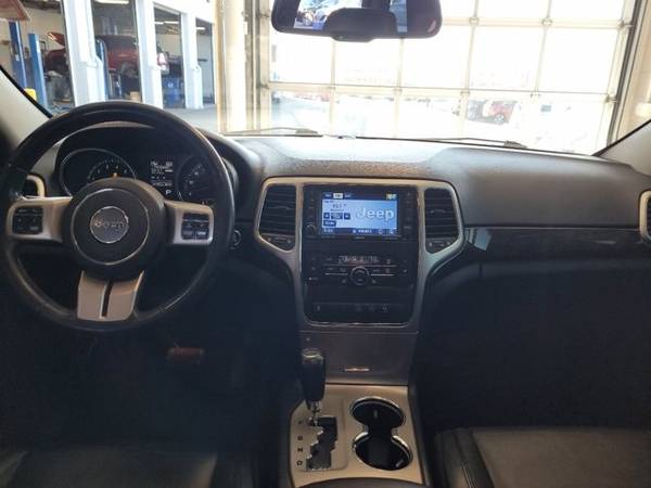 2011 Jeep Grand Cherokee Laredo suv Gray - - by dealer for sale in State College, PA – photo 16