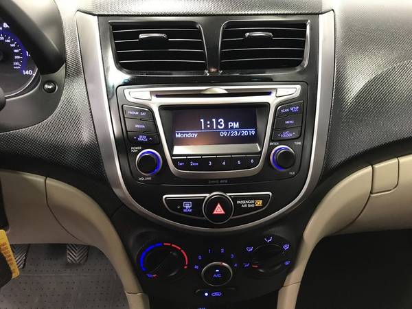 2017 HYUNDAI ACCENT SE ONLY 10,589 MILES 1 OWNER GREAT CRFX LTHR TRIM! for sale in Norman, KS – photo 10