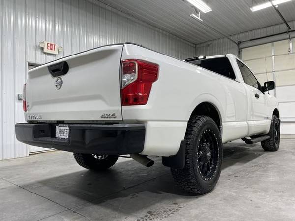 2017 Nissan TITAN Single Cab - Small Town & Family Owned! Excellent for sale in Wahoo, NE – photo 5