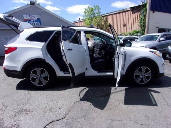 2013 Hyundai Sante Fe GLS/NAV/EVERYONE is APPROVED@Topline Import... for sale in Haverhill, MA – photo 9