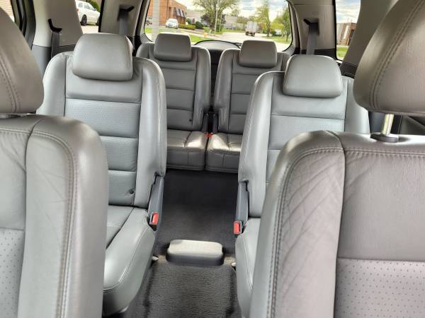 2006 Ford Frestyle AWD, 3rd Row, Leather, Clean carfax, No issues for sale in Addison, IL – photo 15