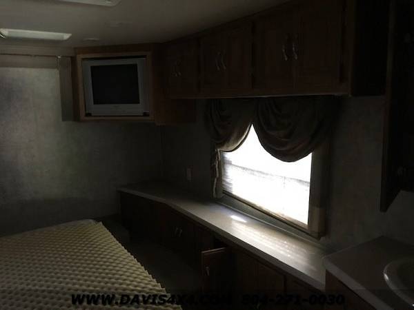 2004 Freightliner Chassis Cross Country SE Pusher Motorhome With for sale in Richmond , VA – photo 23