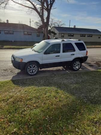 2002 escape 2500 obo - cars & trucks - by owner - vehicle automotive... for sale in Rapid City, SD – photo 2