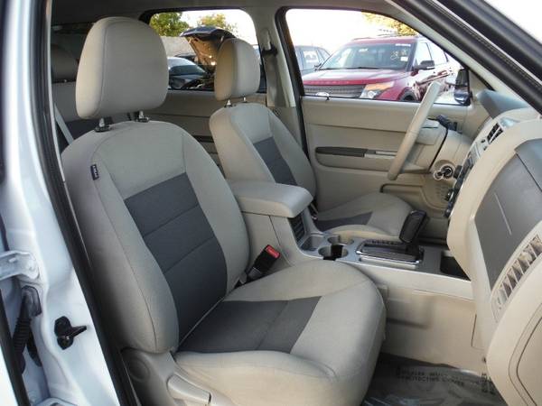2008 Ford Escape XLT 4WD 113K MILES WITH 19 SERVICE RECORDS for sale in Sacramento , CA – photo 11