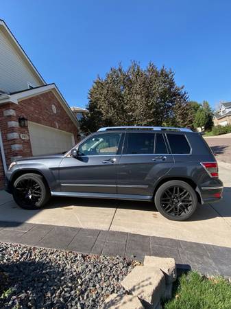 PRICE REDUCED Beautiful 2010 GLK 350 - cars & trucks - by owner -... for sale in Arvada, CO – photo 2