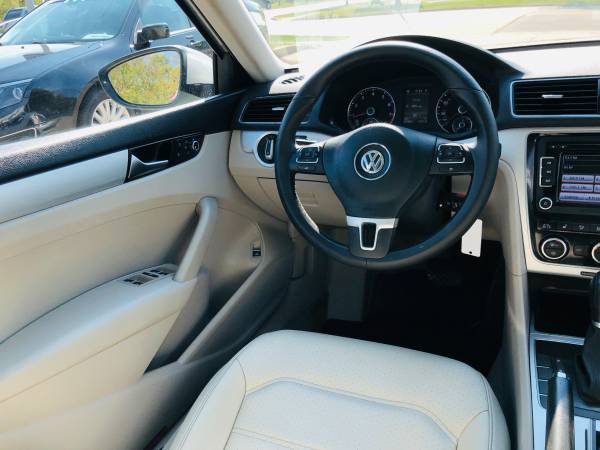 *LOW MILES* *1 OWNER* *SALE PRICED* 12' VW Passat *SE* *CLEAN* -... for sale in Madison, WI – photo 15