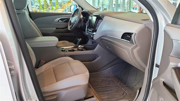 2019 Chevy Chevrolet Traverse LT suv Silver - cars & trucks - by... for sale in Flagstaff, AZ – photo 5