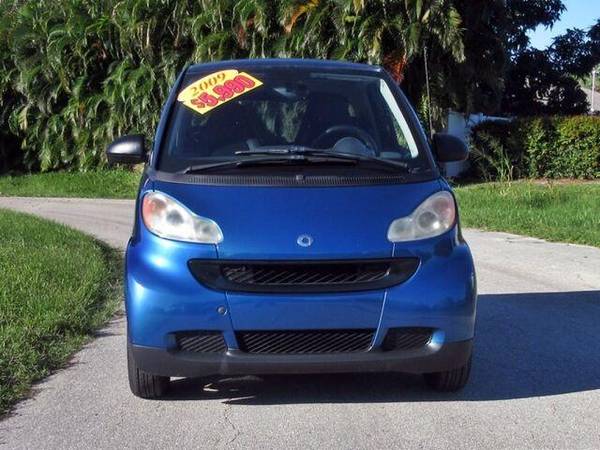 2009 Smart fortwo Se Habla Espaol - cars & trucks - by dealer -... for sale in Fort Myers, FL – photo 2
