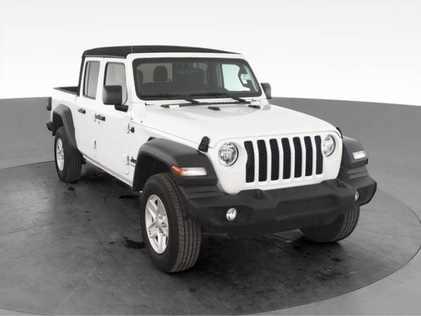 2020 Jeep Gladiator Sport Pickup 4D 5 ft pickup White - FINANCE... for sale in Lewisville, TX – photo 16