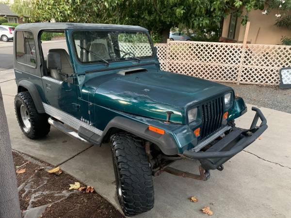 1995 Jeep Wrangler - cars & trucks - by owner - vehicle automotive... for sale in Visalia, CA – photo 2