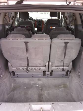 Nice mini van 2150$obo! 05 town&county -TRADES!?!-ALL?? for sale in Mitchell, SD – photo 4