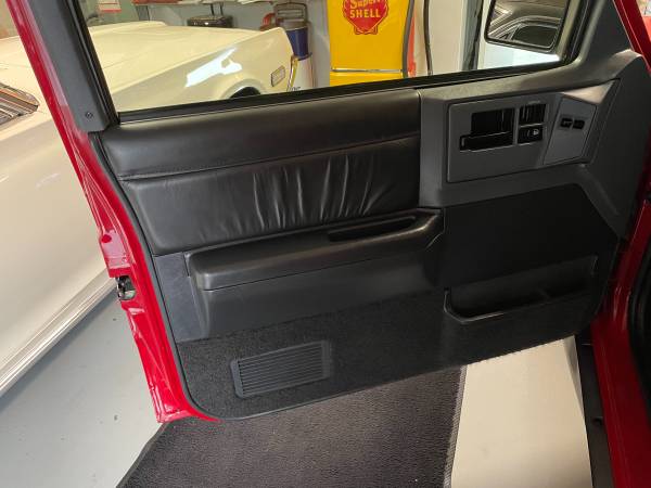 1993 GMC Typhoon Awd Only 75K Original Miles Like New - cars & for sale in Happy valley, OR – photo 17