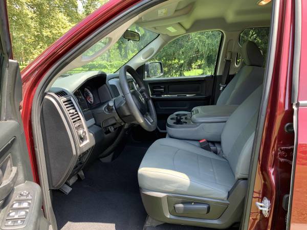2017 RAM 1500 5.7 V8 4X4 ONLY 6k MILES for sale in Island Heights, NJ – photo 9