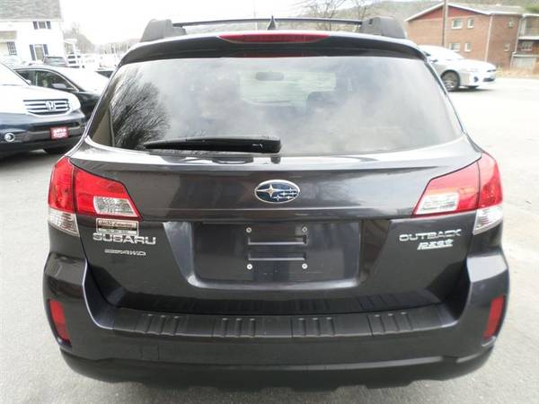 2013 Subaru Outback 2.5i Limited - cars & trucks - by dealer -... for sale in Springfield, VT – photo 5