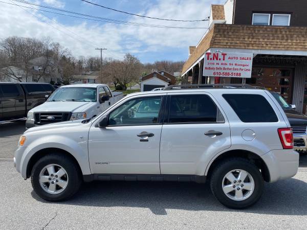 08 Ford Escape XLT AWD Fully Loaded - - by dealer for sale in Bangor, PA – photo 2