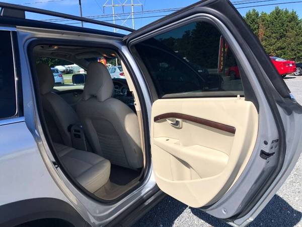 *2011 Volvo XC70- I6* Heated Leather, Sunroof, Roof Rack, Books,... for sale in Dagsboro, DE 19939, MD – photo 17