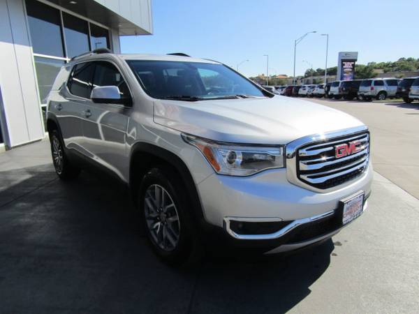 2018 *GMC* *Acadia* *AWD 4dr SLE w/SLE-2* - cars & trucks - by... for sale in Council Bluffs, NE – photo 9