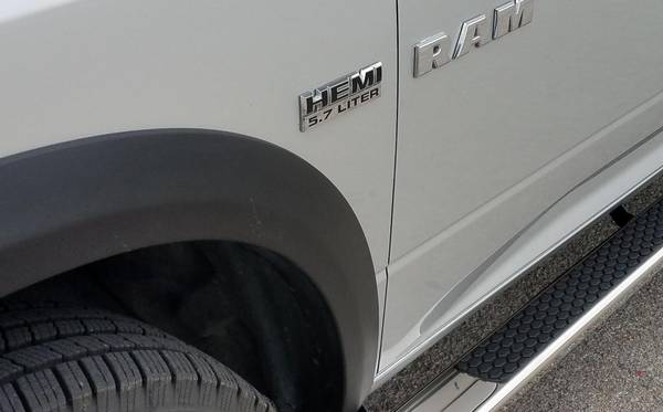 2010 Dodge Ram 1500 BIGHORN CREW CAB SLT HEMI 4x4 for sale in Omaha, NE – photo 5