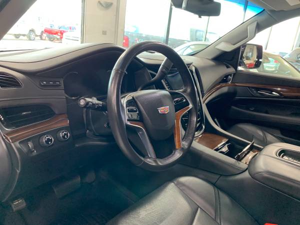 2020 Cadillac Escalade ESV Luxury - - by dealer for sale in Springfield, IL – photo 8