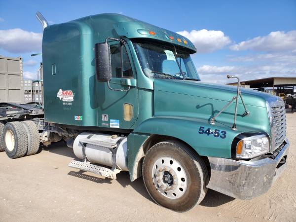 Semi truck 2006 freightliner century classic for sale in Midland/odessa, TX – photo 4