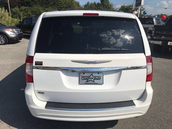 2016 Chrysler Town Country Touring for sale in Maryville, TN – photo 4