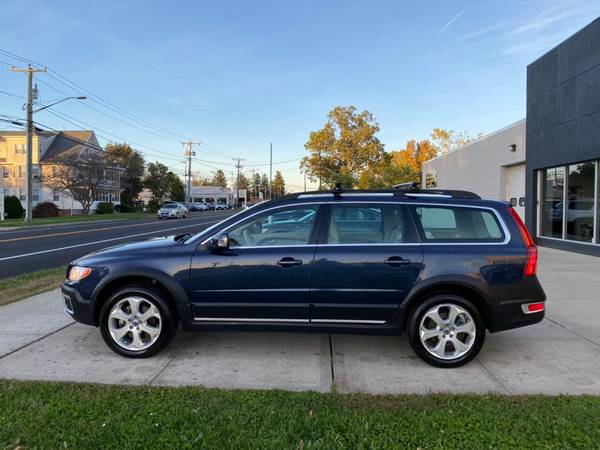 Check Out This Spotless 2011 Volvo XC70 with 114, 947 Miles-Hartford for sale in Meriden, CT – photo 16