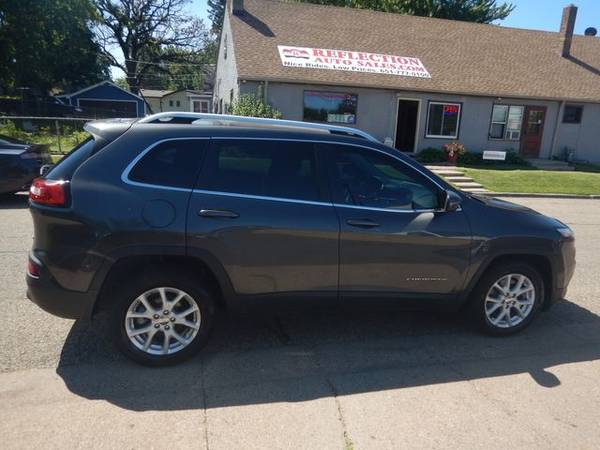 2015 Jeep Cherokee Latitude - Ask About Our Special Pricing! - cars for sale in Oakdale, MN – photo 8