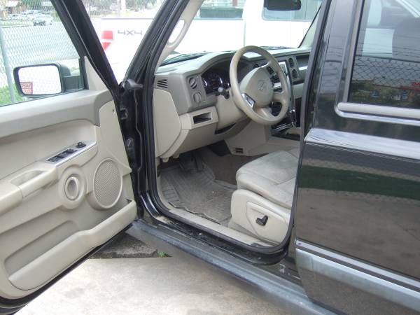 2008 Jeep Commander - - by dealer - vehicle automotive for sale in San Antonio, TX – photo 4