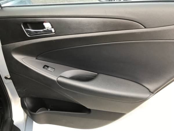 2013 Hyundai Sonata SE!! Clean Carfax, Clean Car!! for sale in Pensacola, AL – photo 12