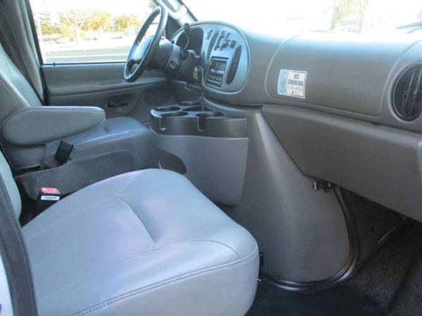 2006 Ford E-Series E350 E 350 ** 15 Passenger Van** One Owner ** -... for sale in Sacramento , CA – photo 11
