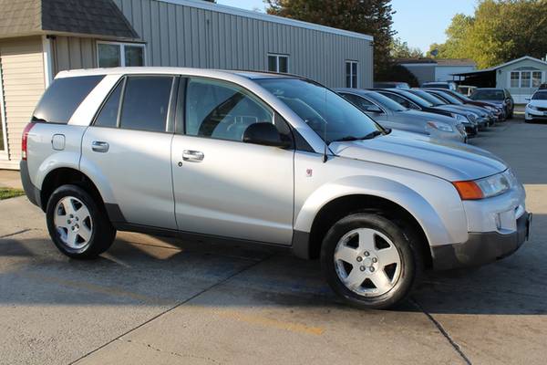 2004 Saturn Vue AWD V6 for sale in quad cities, IA – photo 2
