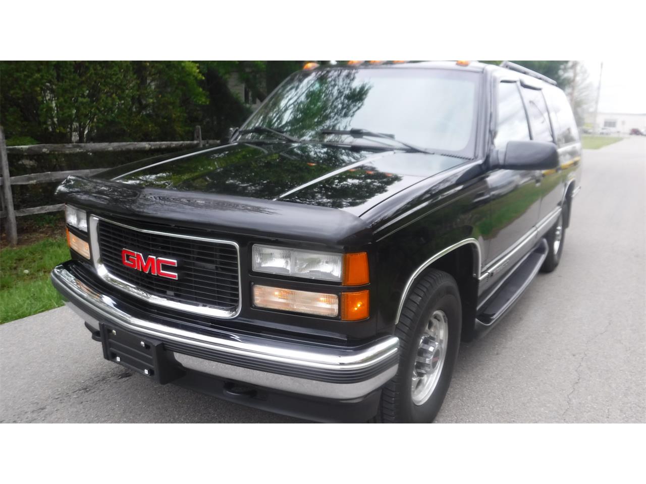 1995 GMC Suburban for sale in Milford, OH – photo 6