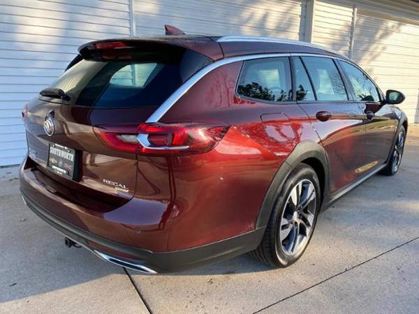 2018 BUICK REGAL TOURX Essence AWD - cars & trucks - by dealer -... for sale in Bloomer, WI – photo 3