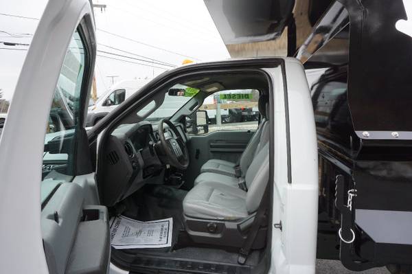 2011 Ford F-450 Super Duty 4X4 2dr Regular Cab 140.8 200.8 in. WB... for sale in Plaistow, MA – photo 16
