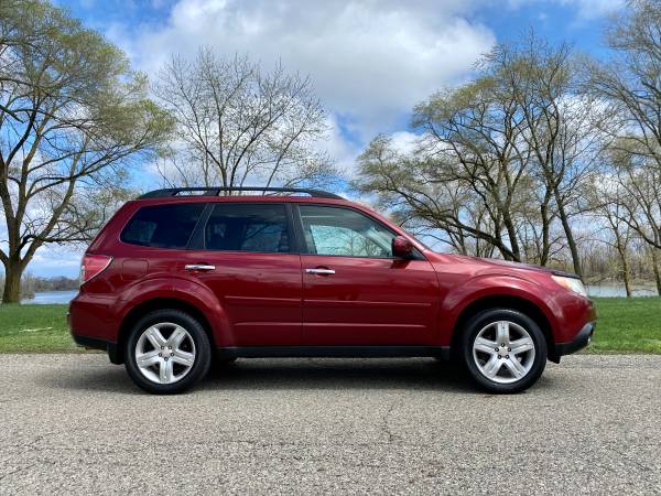 2010 Subaru Forester Limited - Panoramic Sunroof - Heated Leather for sale in Grand Rapids, MI – photo 11