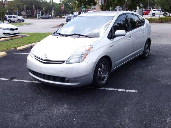 2008 TOYOTA PRIUS HYBRID BACK CAMERA! 129k ml! SAVE GAS AND MONEY! for sale in Hollywood, FL – photo 2