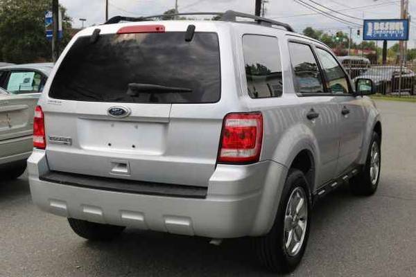 2011 FORD ESCAPE XLT, 2 OWNERS, SUNROOF, DRIVES GOOD, KEYLESS, CLEAN... for sale in Graham, NC – photo 5