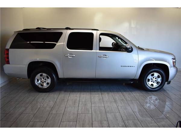 2011 Chevrolet Suburban 1500 4WD AWD Chevy LS Sport Utility 4D SUV for sale in Escondido, CA – photo 3