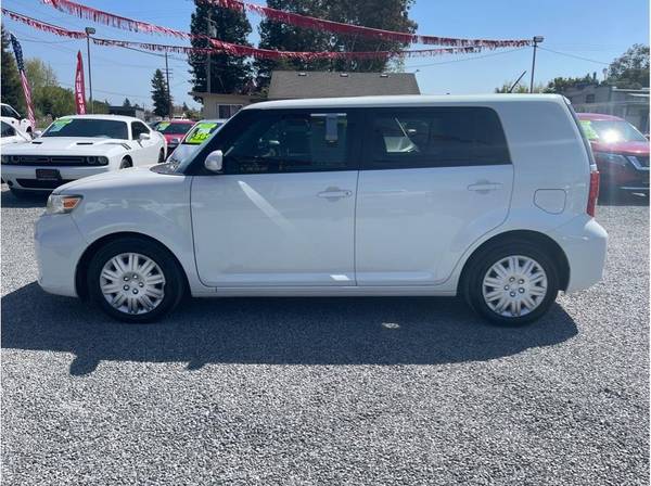 2014 Scion xB 10 Series! Spacious HatchBack! Call NOW! - cars & for sale in Santa Rosa, CA – photo 4