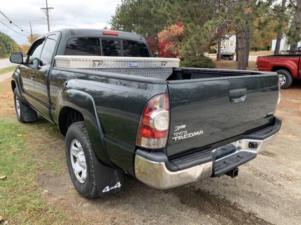 ►►2010 Toyota Tacoma Access Cab 5 speed New Frame for sale in Williston, VT – photo 4