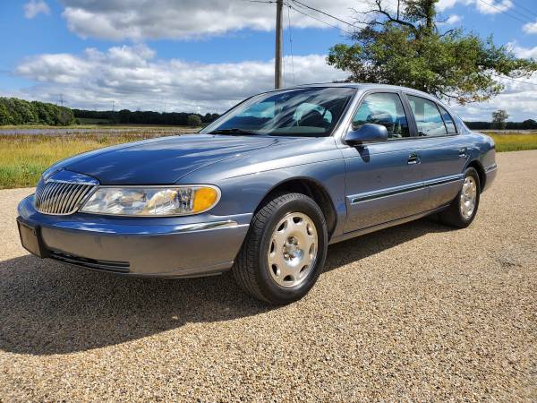 1999 Lincoln Continental!! LOW MILES!! Leather!! Sunroof!! Clean AF!! for sale in Dubuque, IA – photo 3