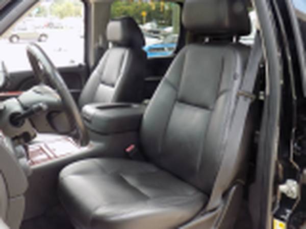 *2011* *Chevrolet* *Suburban* *LTZ 1500 4x4 4dr SUV* - cars & trucks... for sale in Raleigh, NC – photo 11
