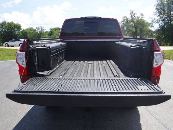 2016 Nissan TITAN XD Crew Cab 4WD PRO-4X Pickup 4D 6 1/2 ft Trades Wel for sale in Harrisonville, MO – photo 17