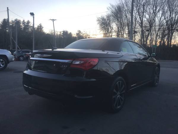 11 Chrysler 200 S V6 Hard Top Convertible! 5YR/100K WARRANTY INCLUDED! for sale in METHUEN, ME – photo 10